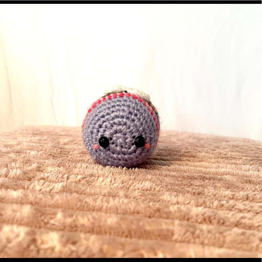 Mini crochet neon bee